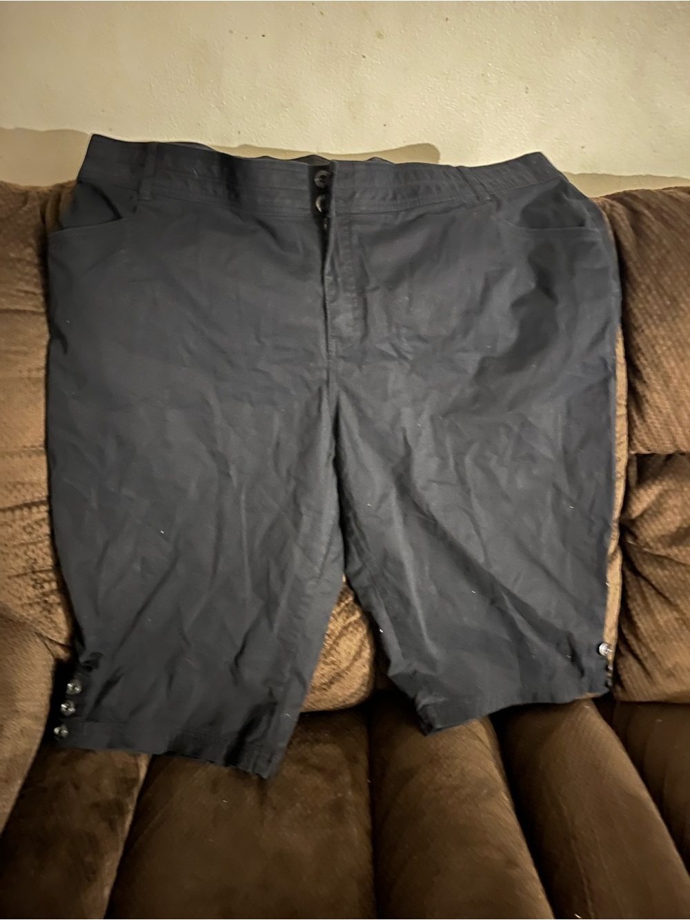 Women’s Plus size 28 Black Layne Bryant dress capris. Great condition